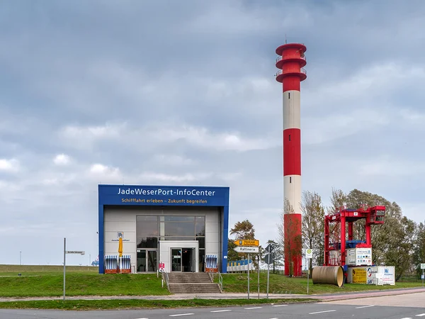 Bild 2: JadeWeserPort-InfoCenter